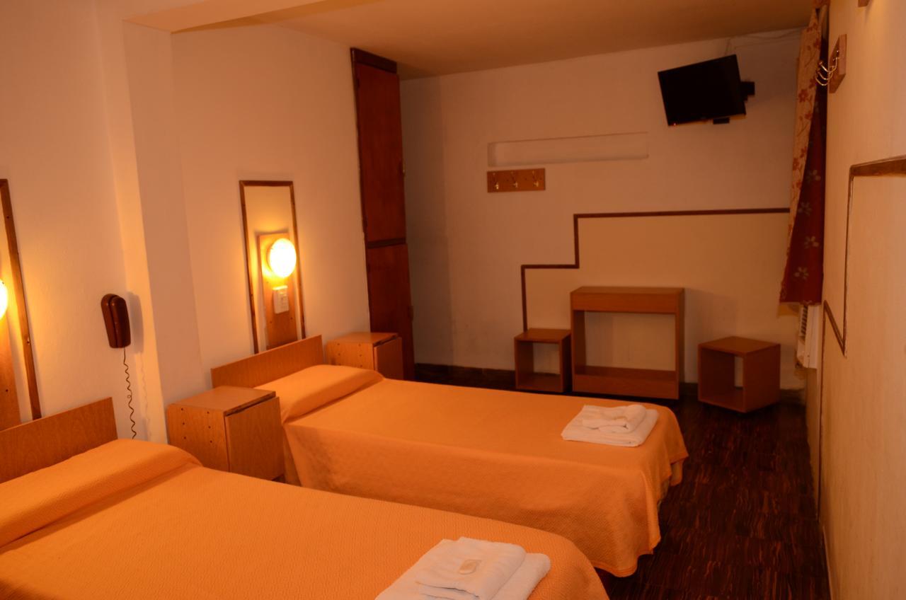 Hotel Residencial Don Marcos Parana Bagian luar foto